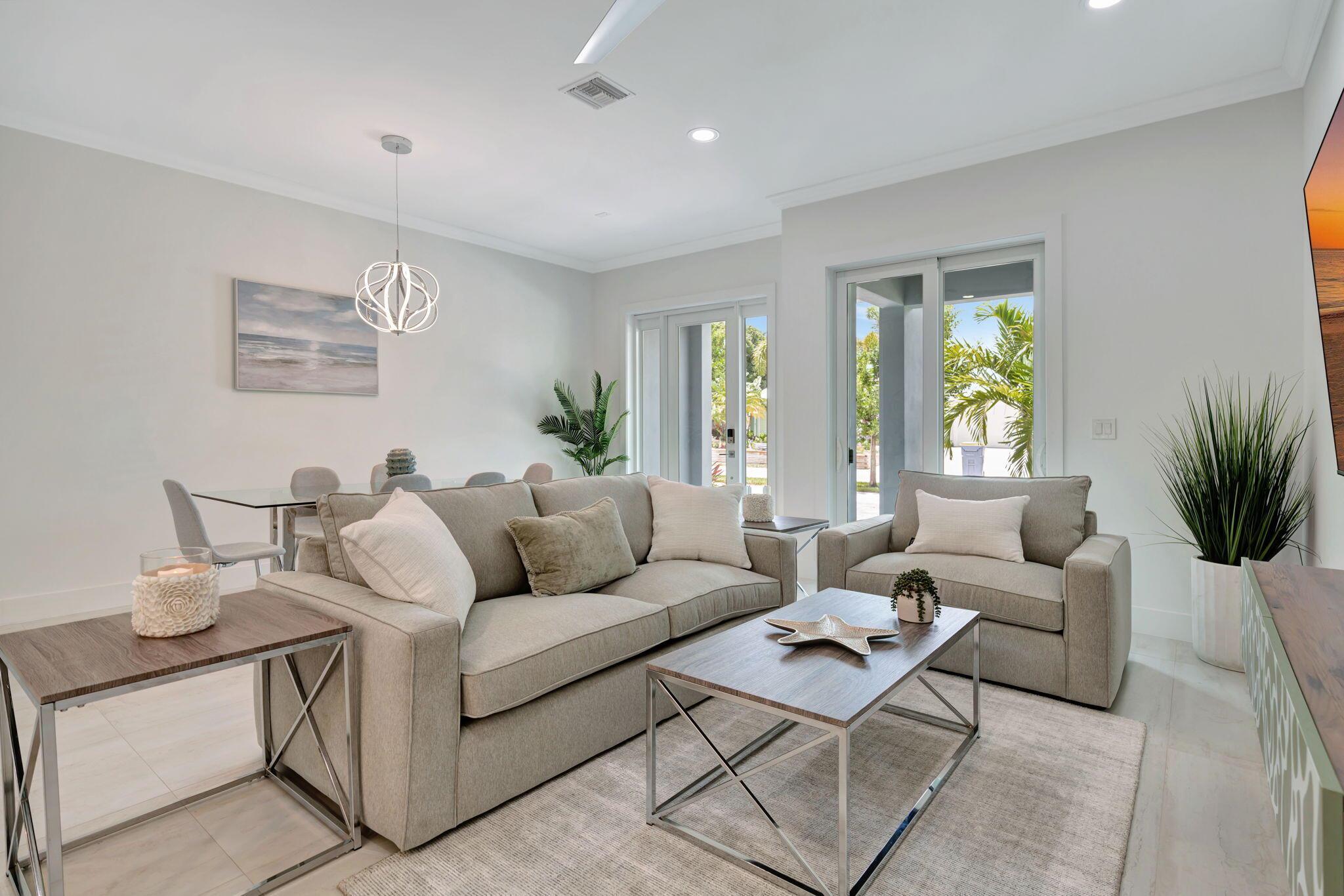 Manatee Isles - Residential Lease