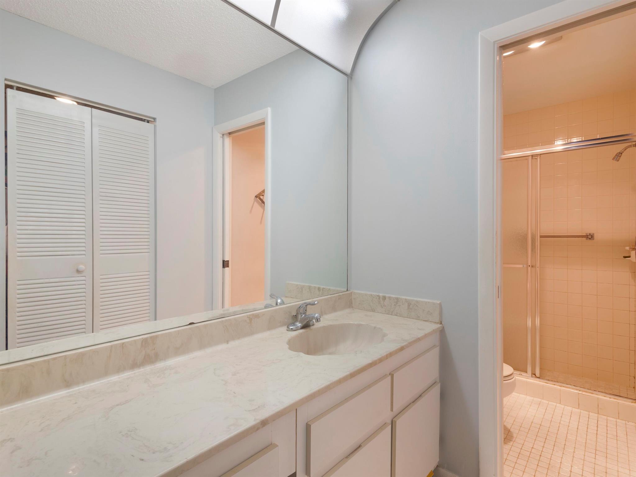 VILLAS OF WILLOW BEND - Residential