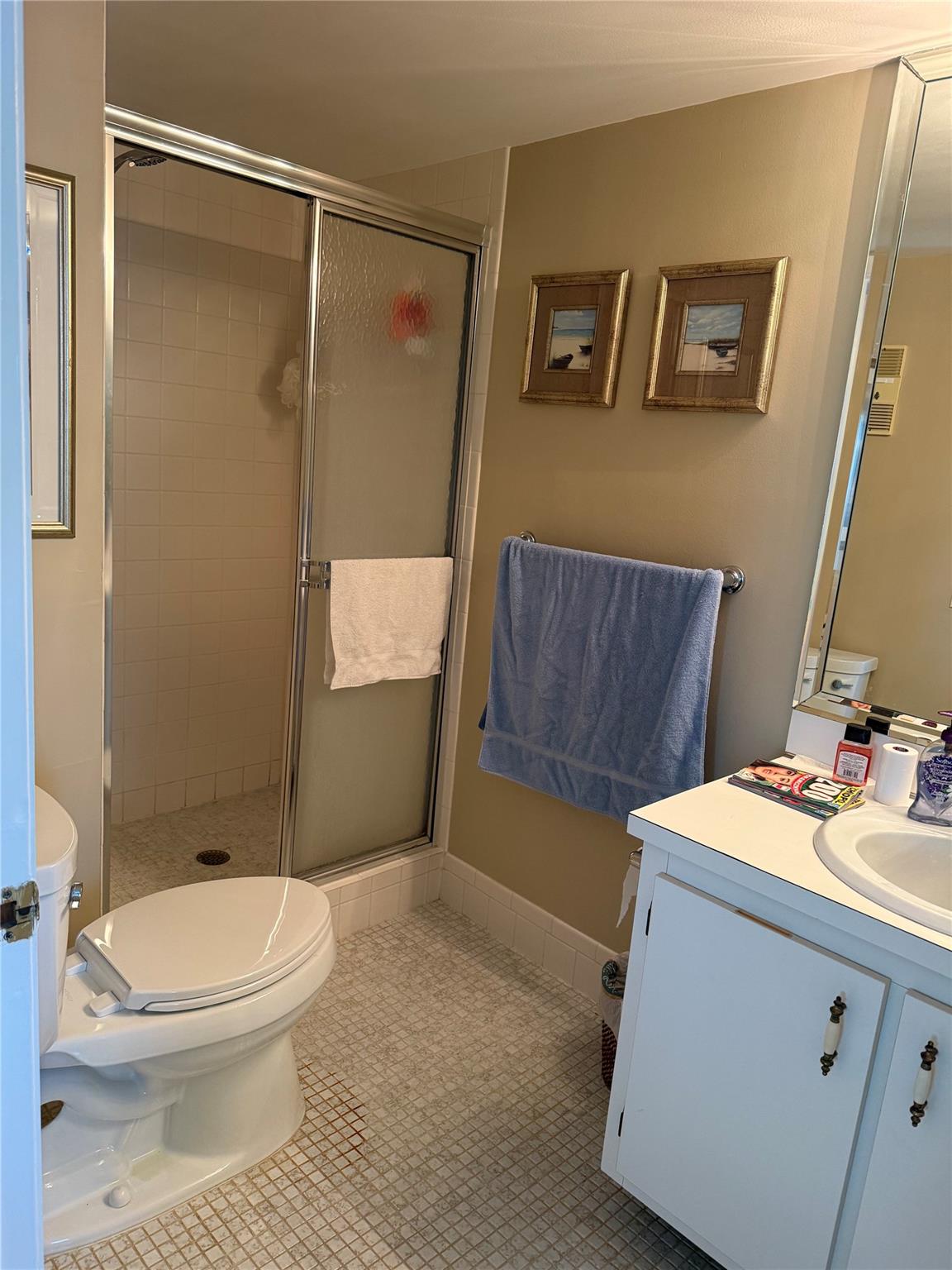 Evergreen 01 Condo 01-04 - Residential Lease