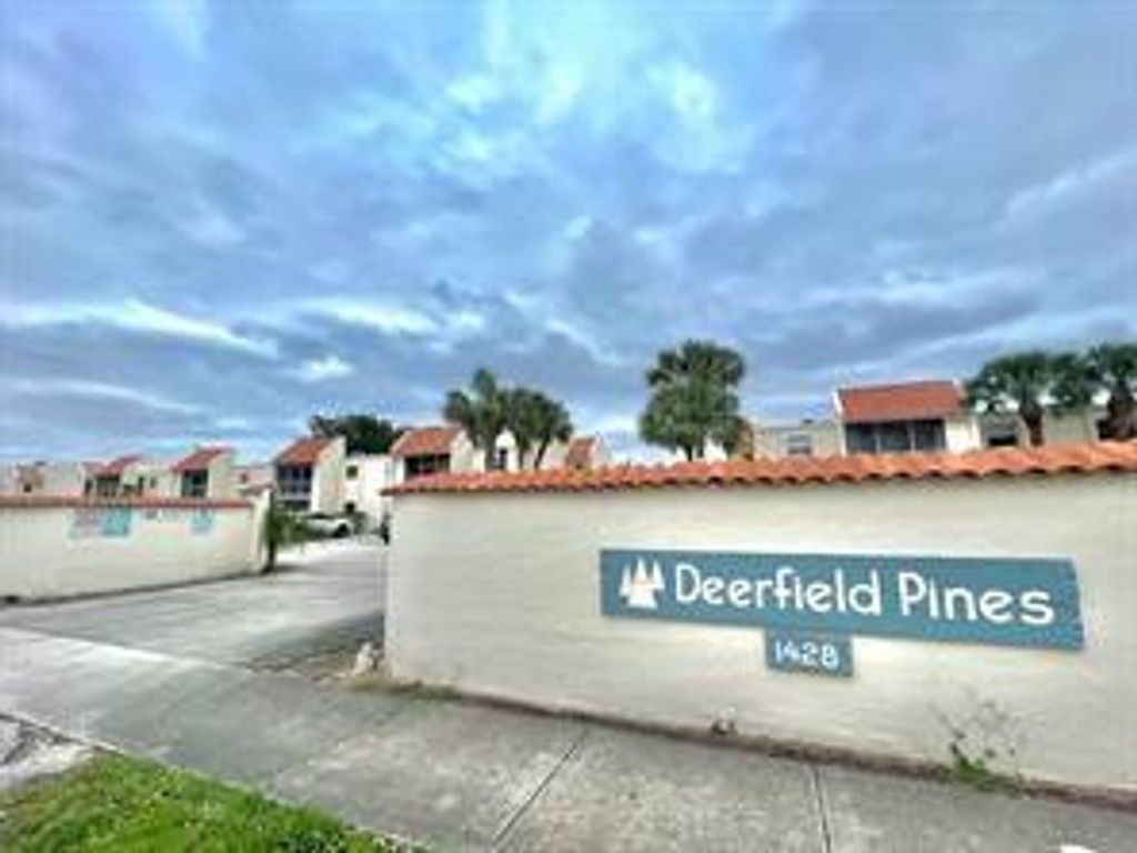 Photo of 1428 SE 4th Avenue #D-130, Deerfield Beach, FL 33441 (MLS # F10511519)