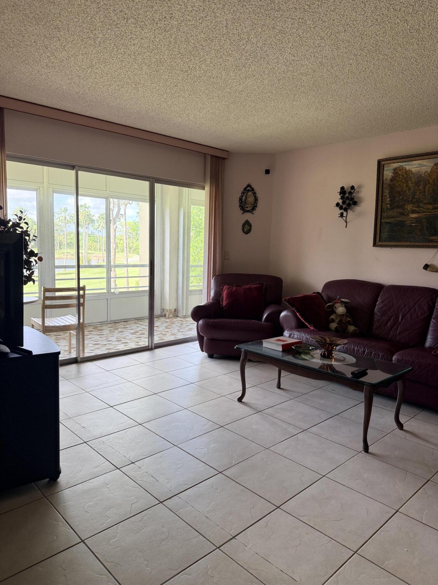 3836 Via Poinciana 306