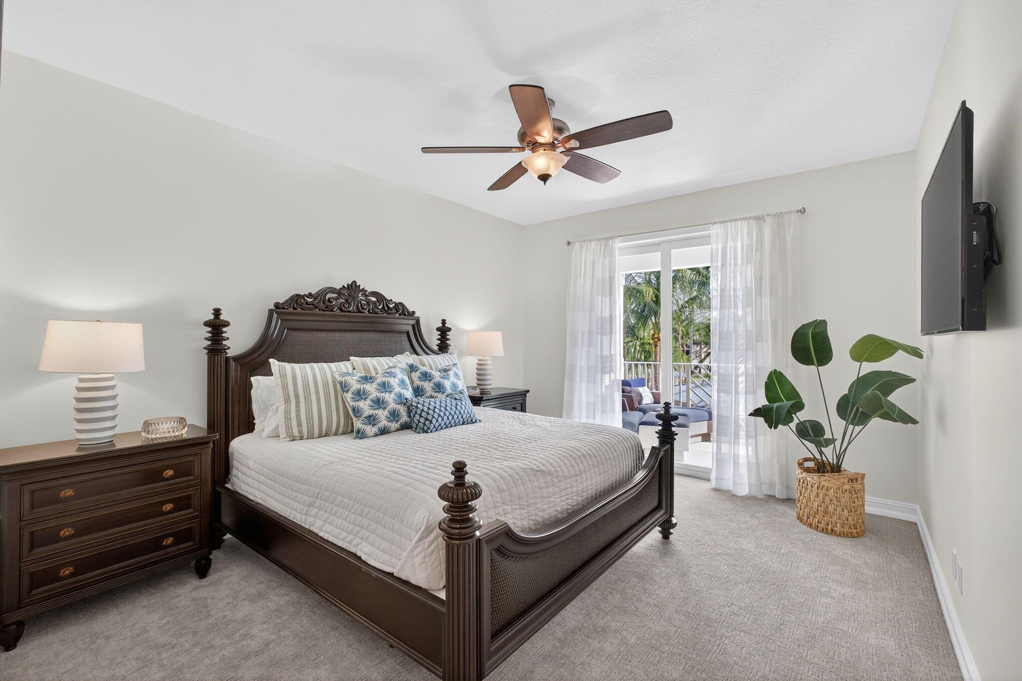 Bay Colony - Residential