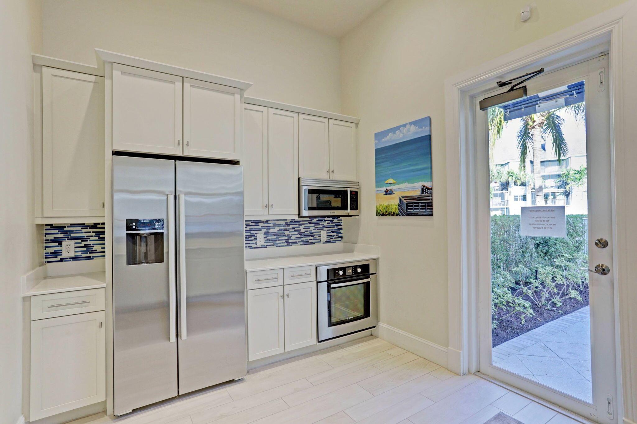 Bay Colony - Residential