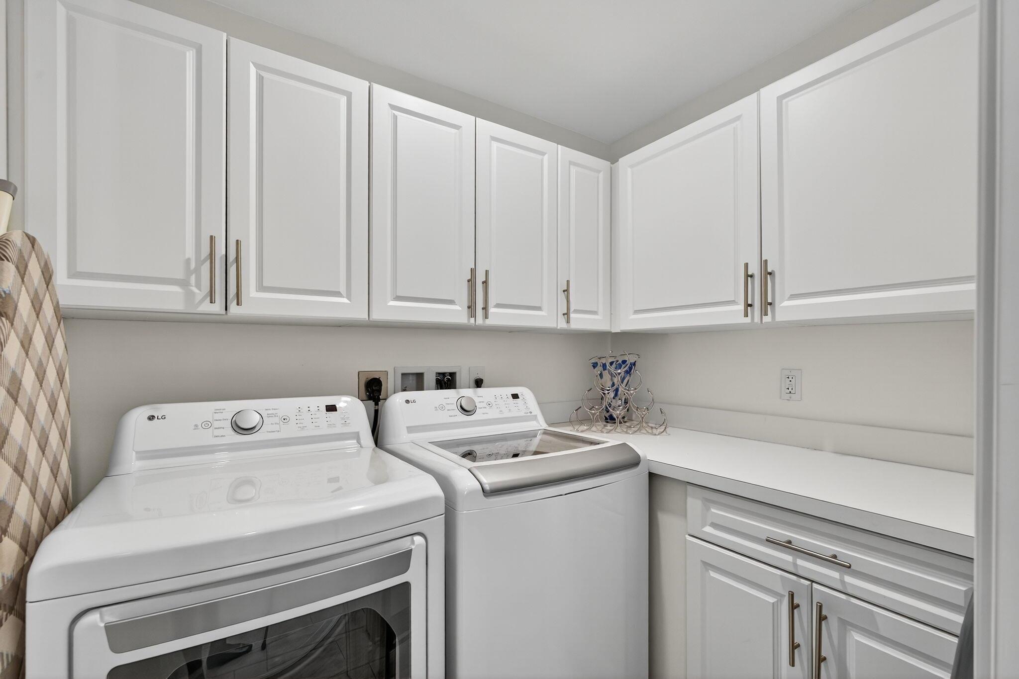 Bay Colony - Residential