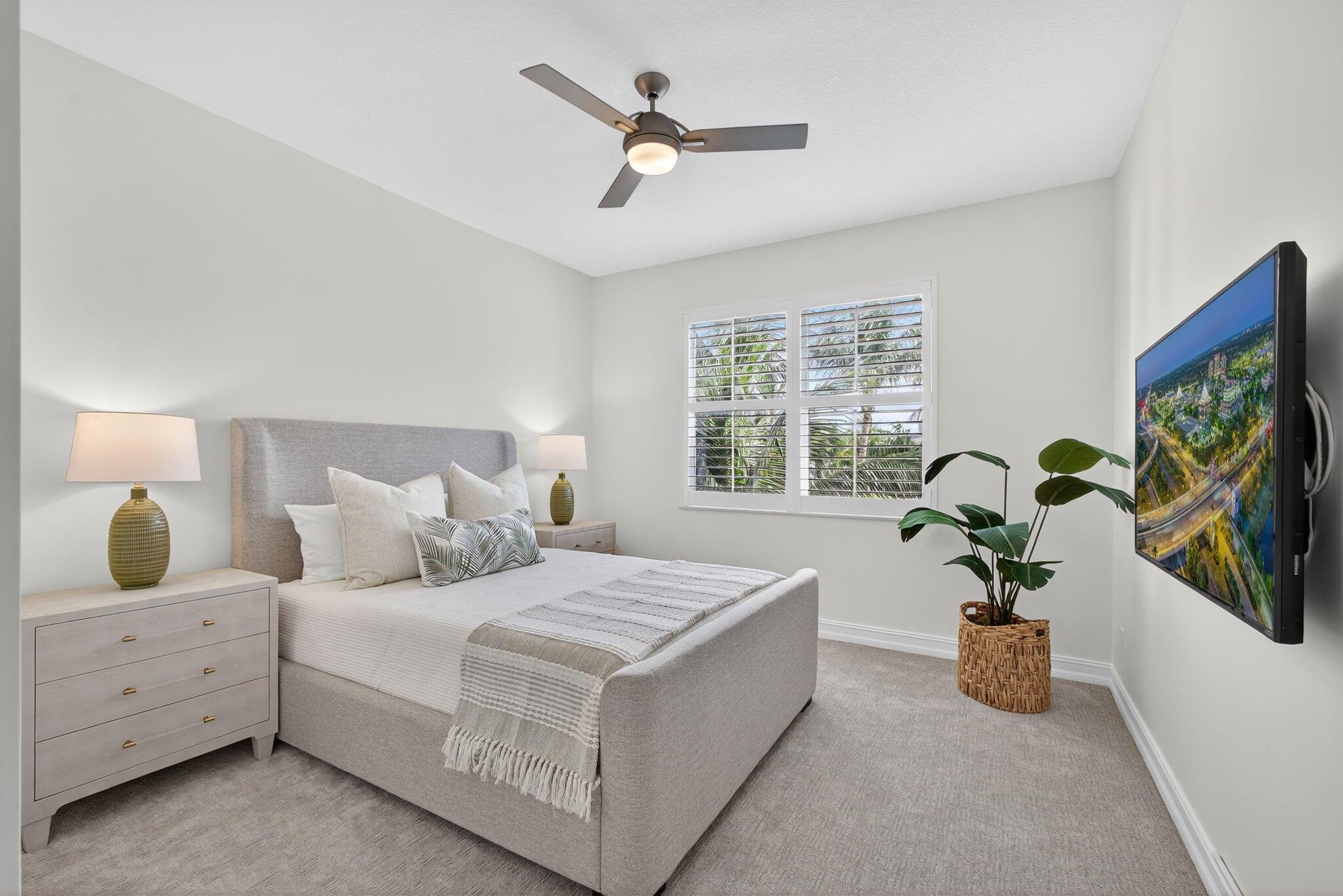 Bay Colony - Residential