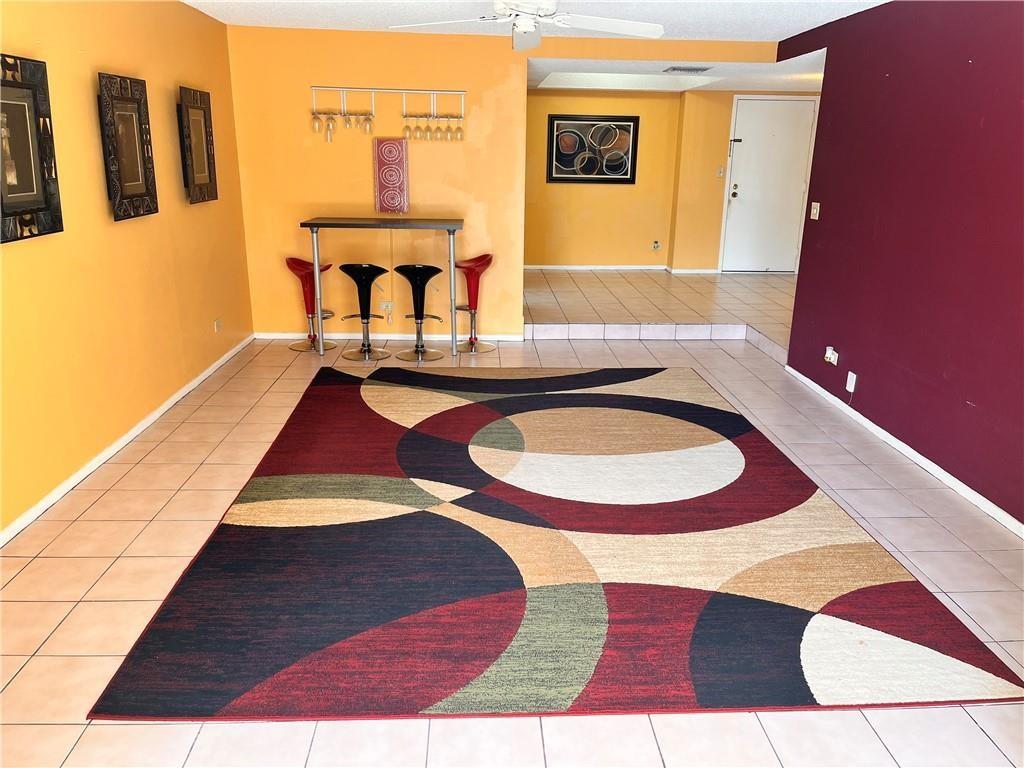 3690 Inverrary Dr 2C