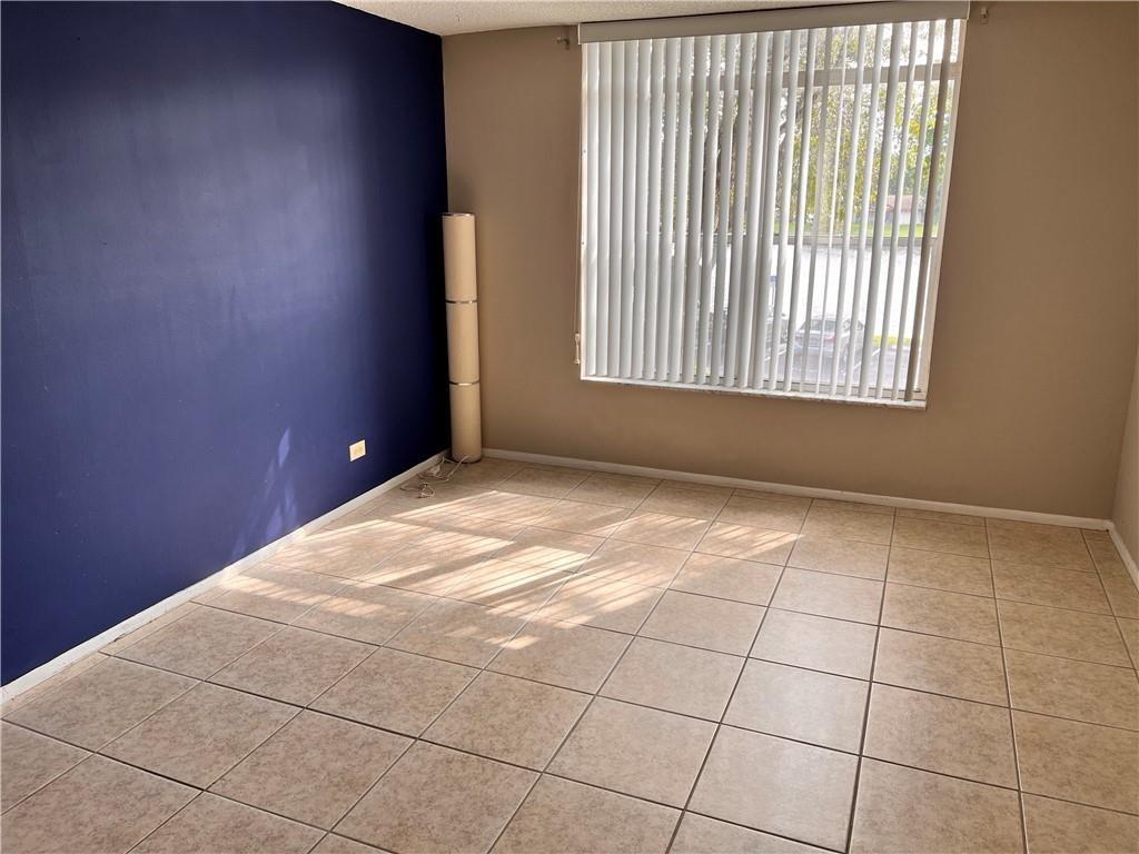 INTERBATIONAL VILLAGE - Residential