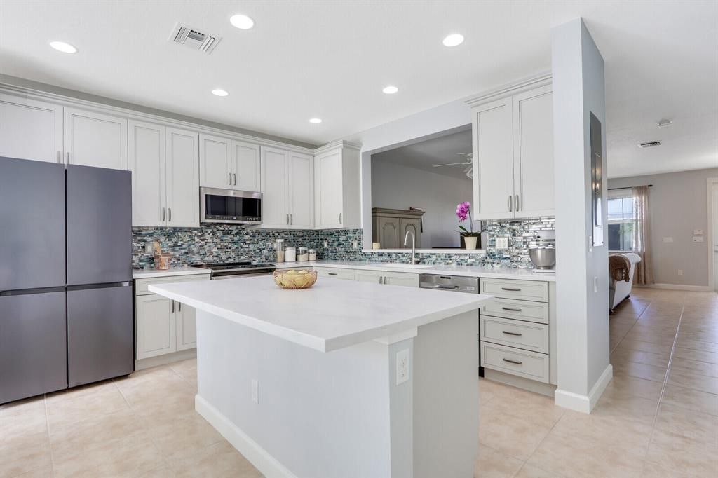 Photo of 1224 Islamorada Drive, Jupiter, FL 33458 (MLS # R10886643)