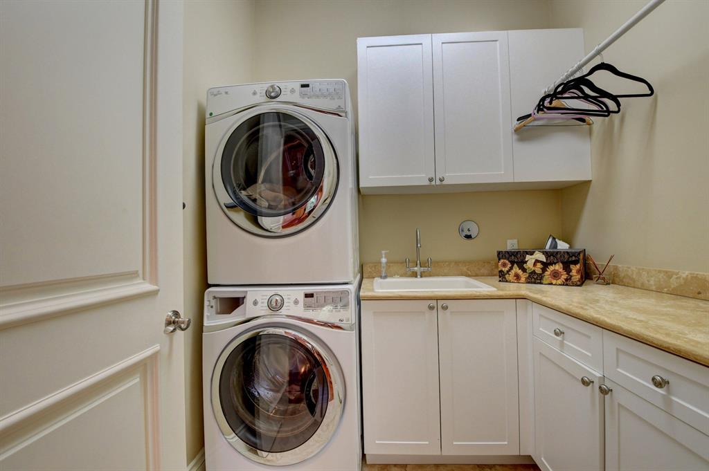 CARRIAGE HILL - Residential