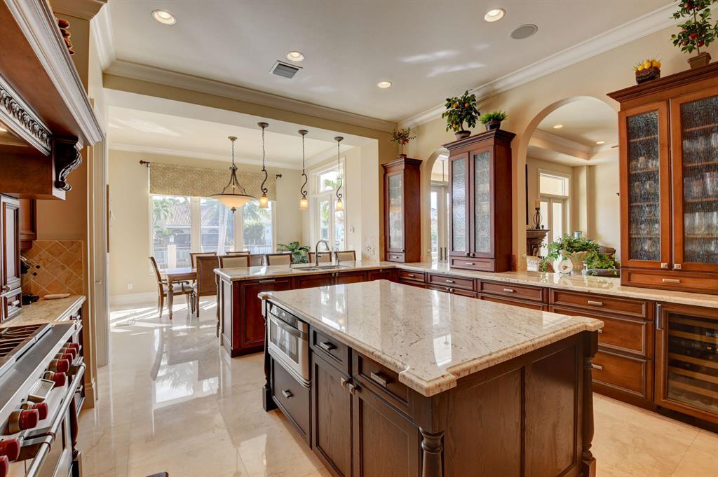 CARRIAGE HILL - Residential