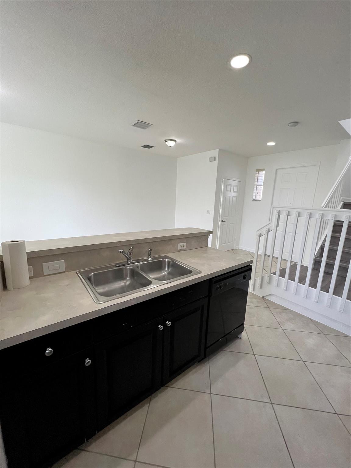 Marsh Harbour - Residential Lease