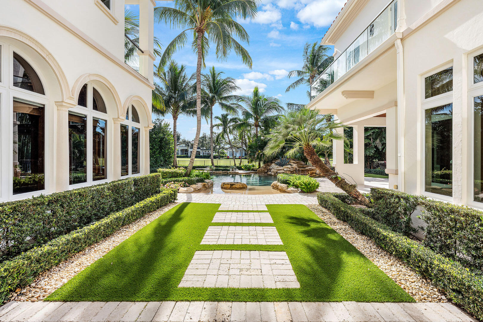 ROYAL PALM YACHT & COUNTRY CLUB - Residential