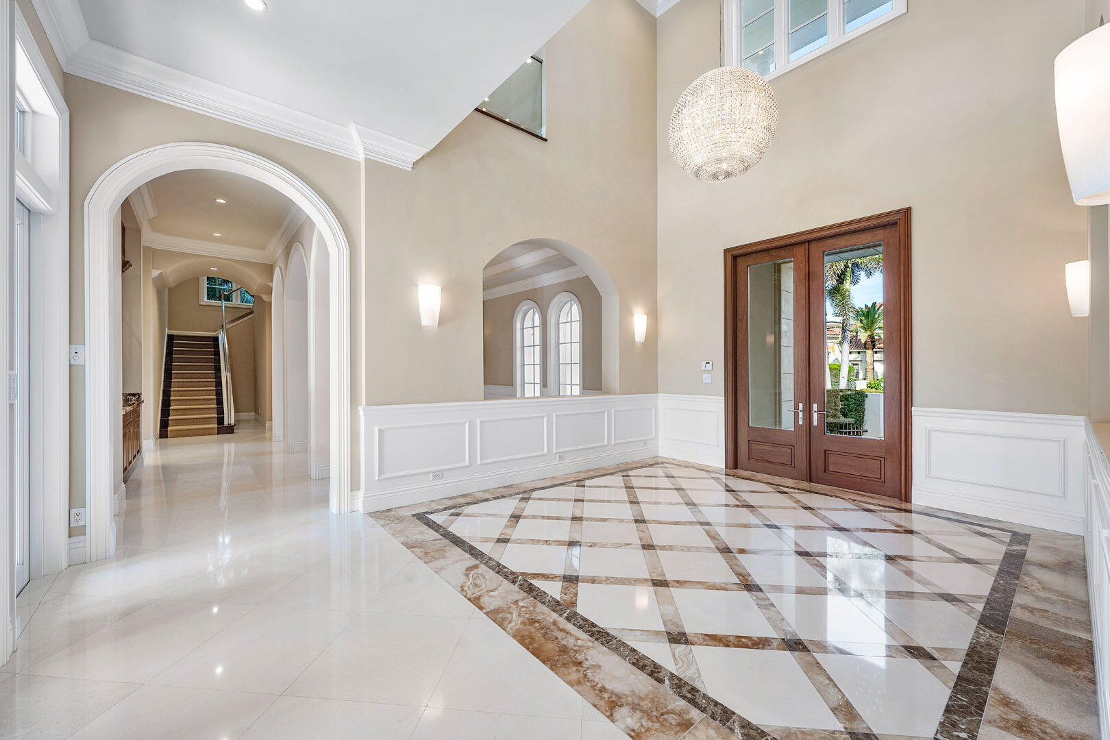 ROYAL PALM YACHT & COUNTRY CLUB - Residential