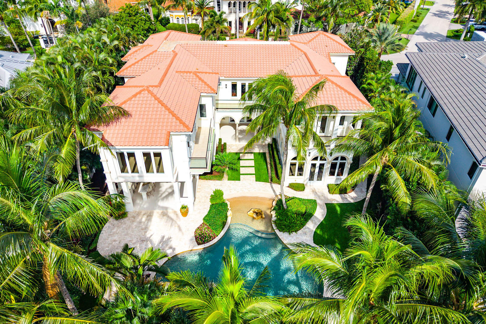 ROYAL PALM YACHT & COUNTRY CLUB - Residential