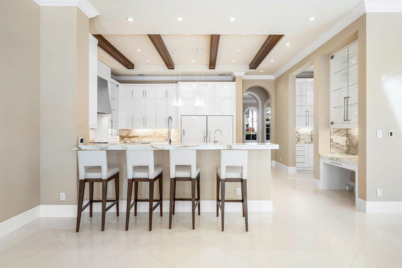 ROYAL PALM YACHT & COUNTRY CLUB - Residential