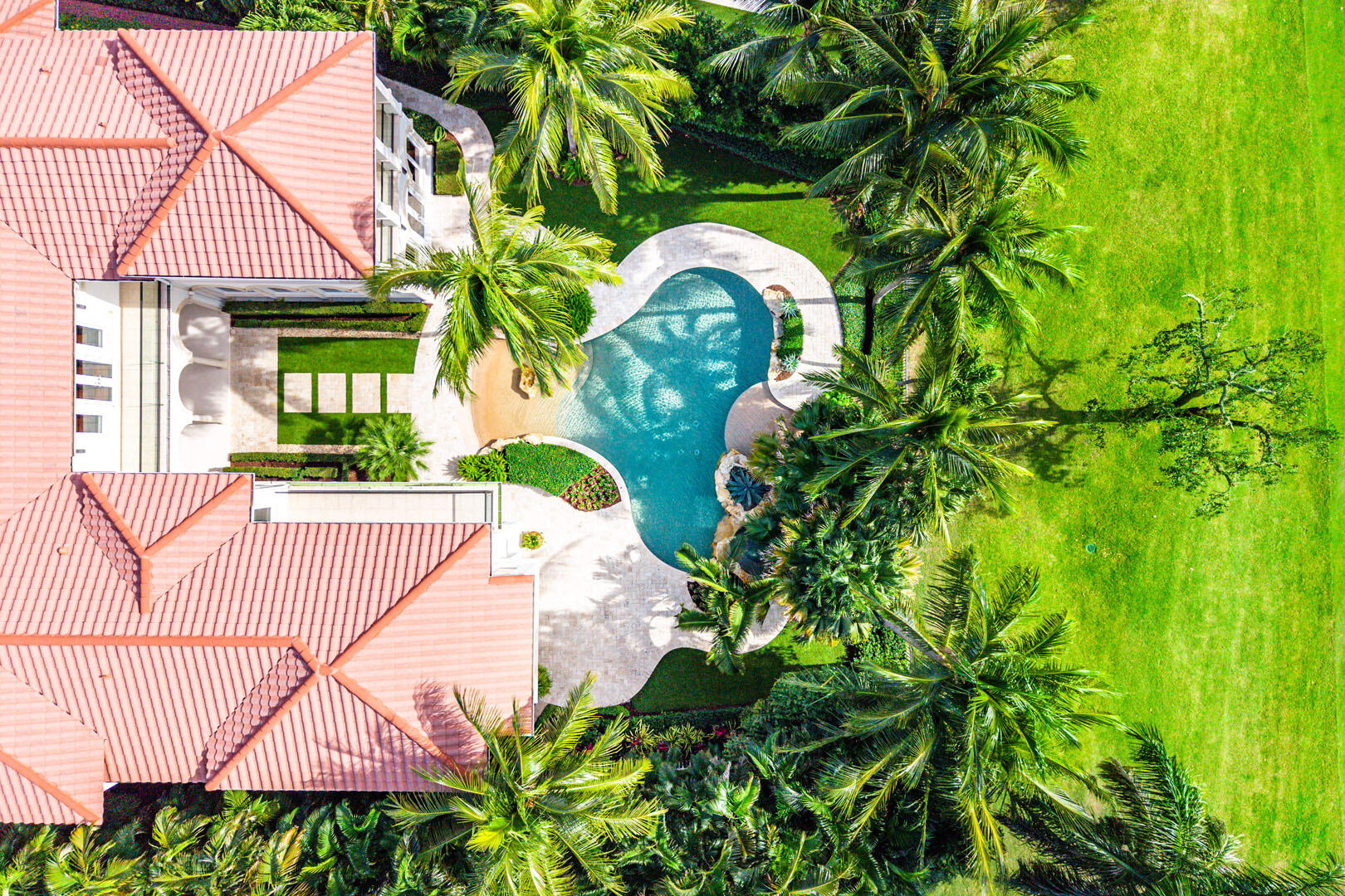 ROYAL PALM YACHT & COUNTRY CLUB - Residential