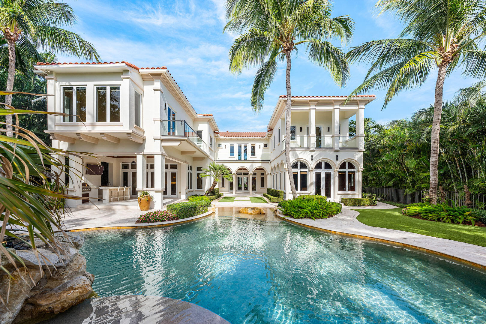 ROYAL PALM YACHT & COUNTRY CLUB - Residential