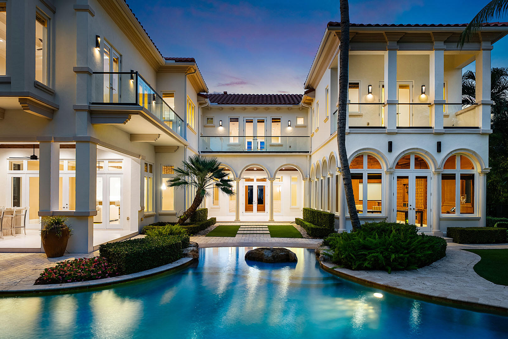 ROYAL PALM YACHT & COUNTRY CLUB - Residential