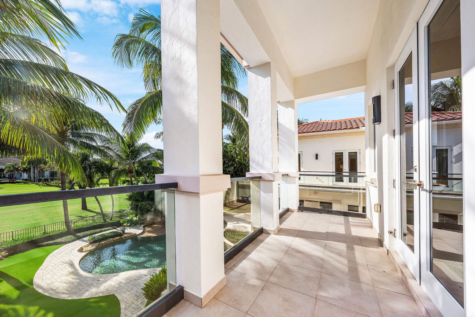 ROYAL PALM YACHT & COUNTRY CLUB - Residential