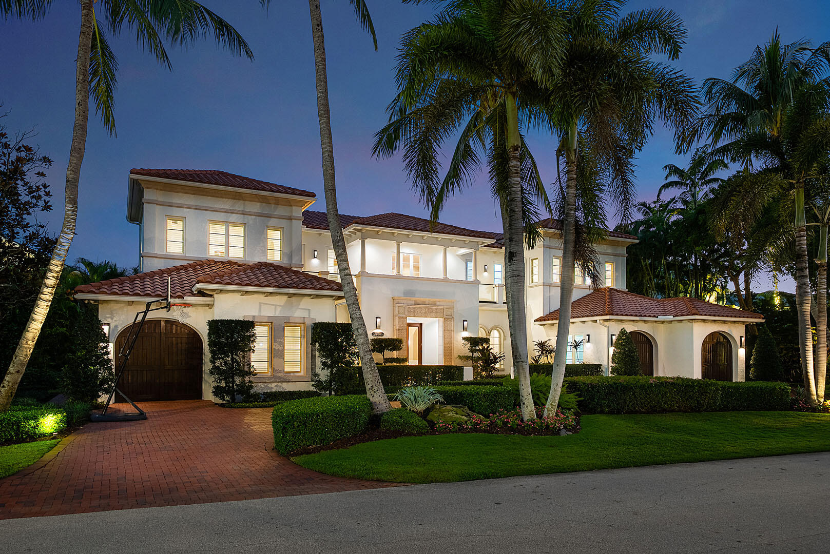 ROYAL PALM YACHT & COUNTRY CLUB - Residential