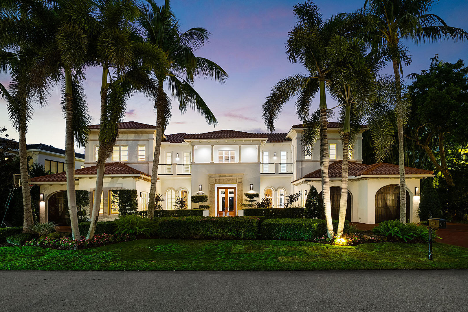 ROYAL PALM YACHT & COUNTRY CLUB - Residential