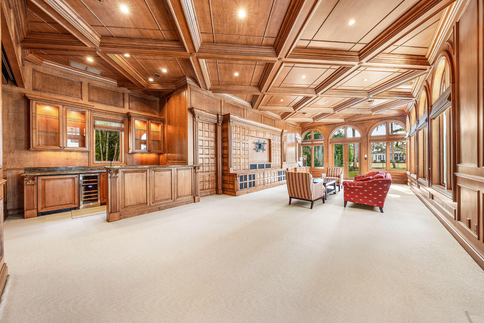 ROYAL PALM YACHT & COUNTRY CLUB - Residential