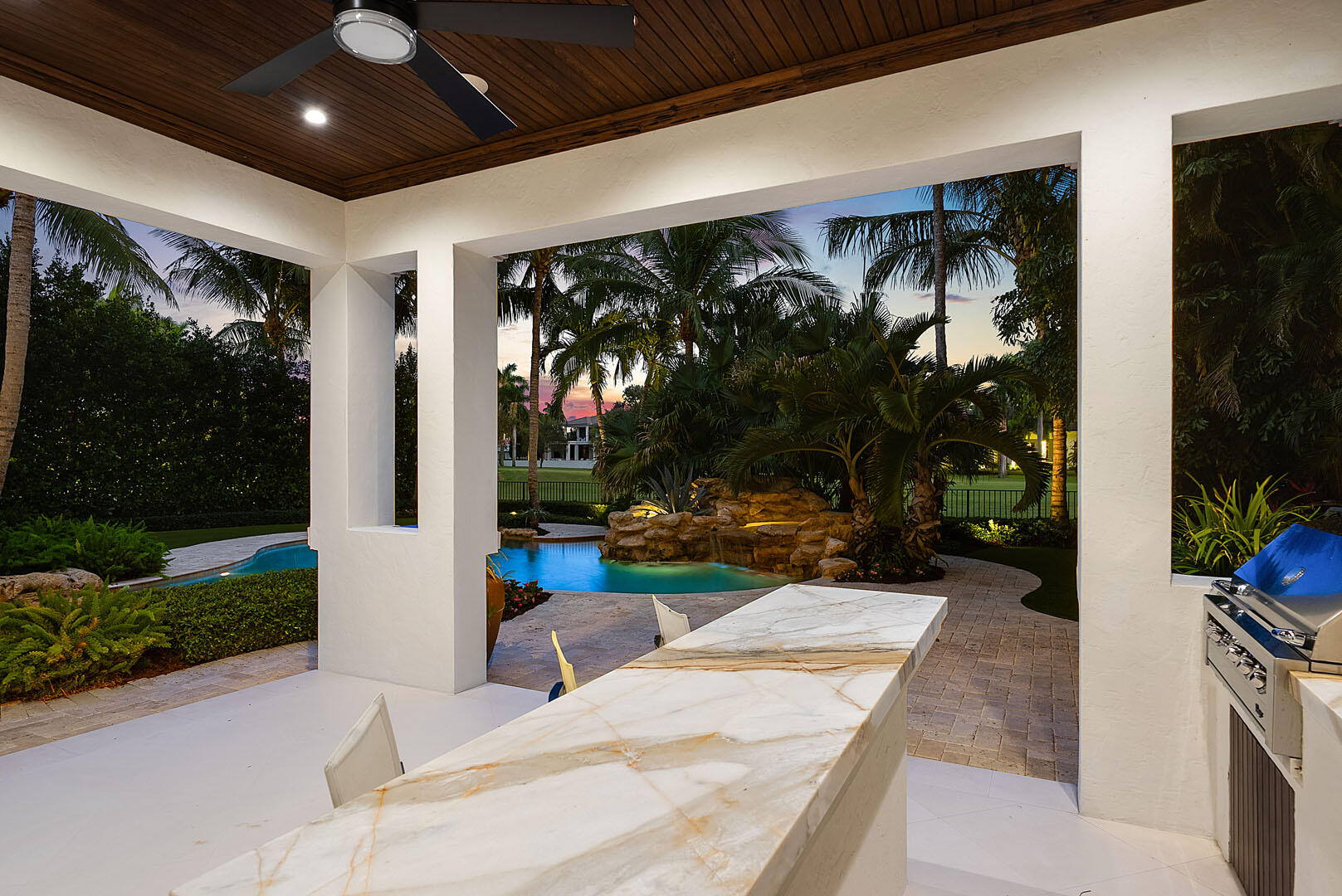 ROYAL PALM YACHT & COUNTRY CLUB - Residential