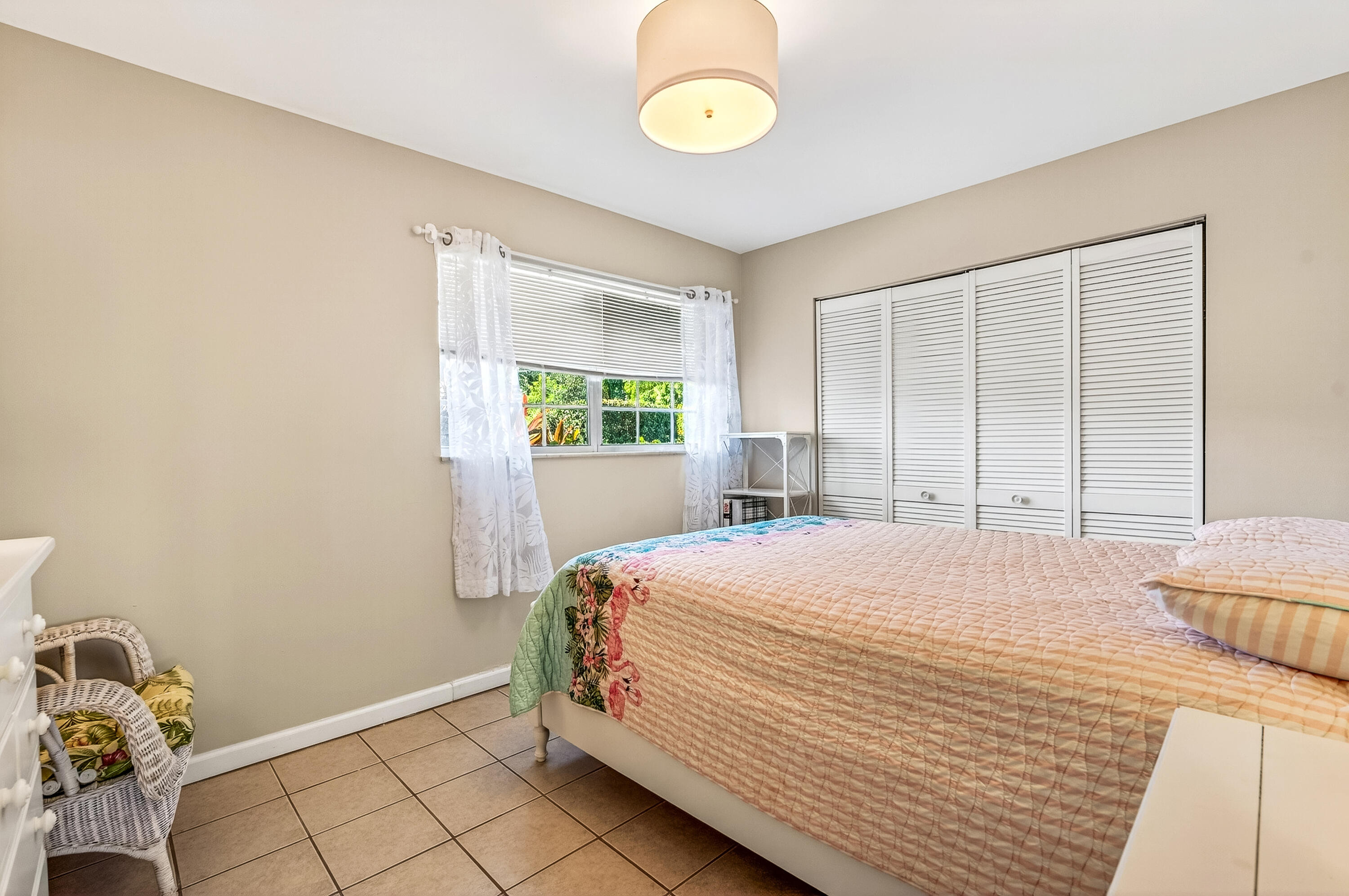 PINETREE VILLAGE - Residential