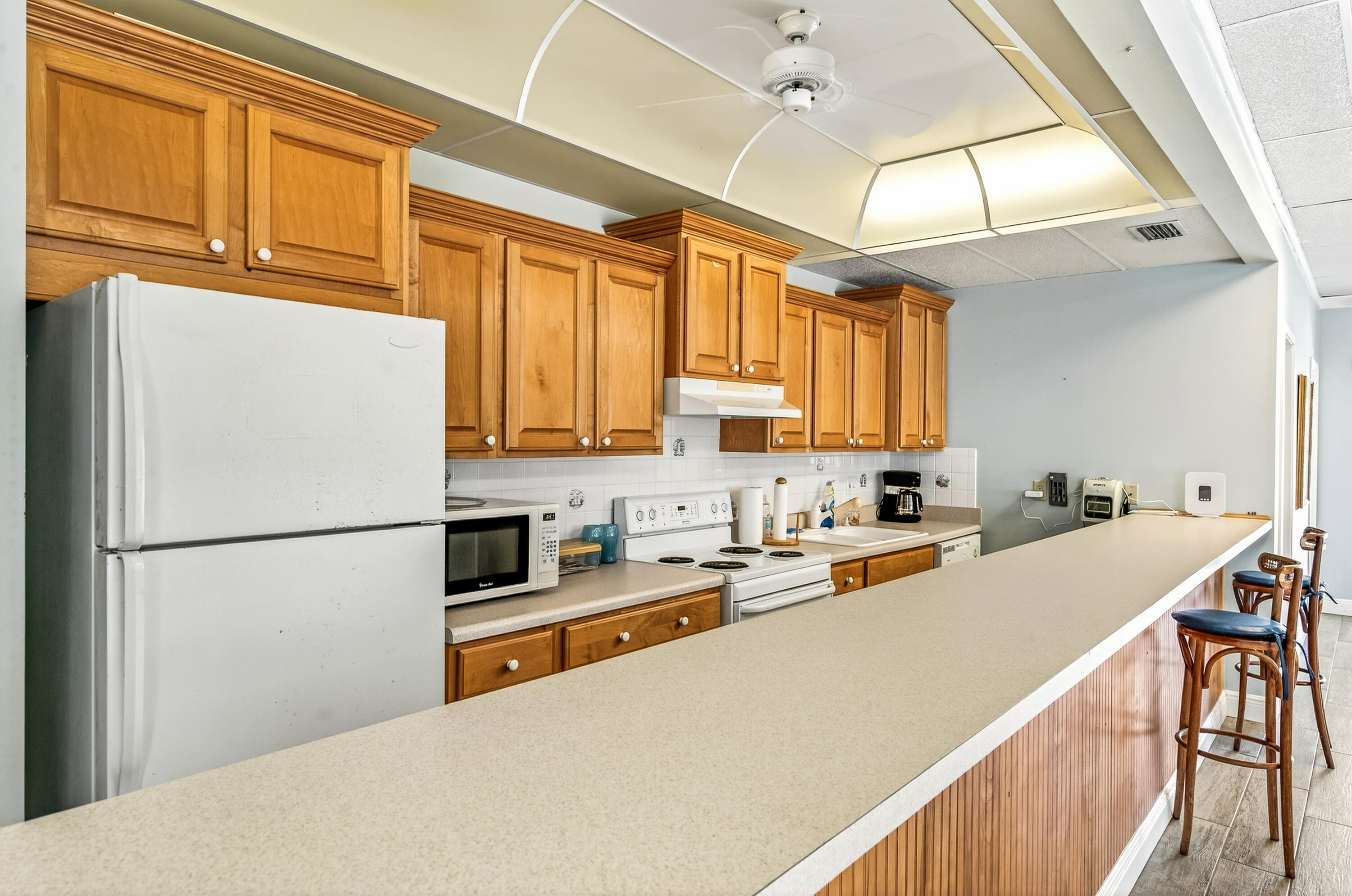 PINETREE VILLAGE - Residential