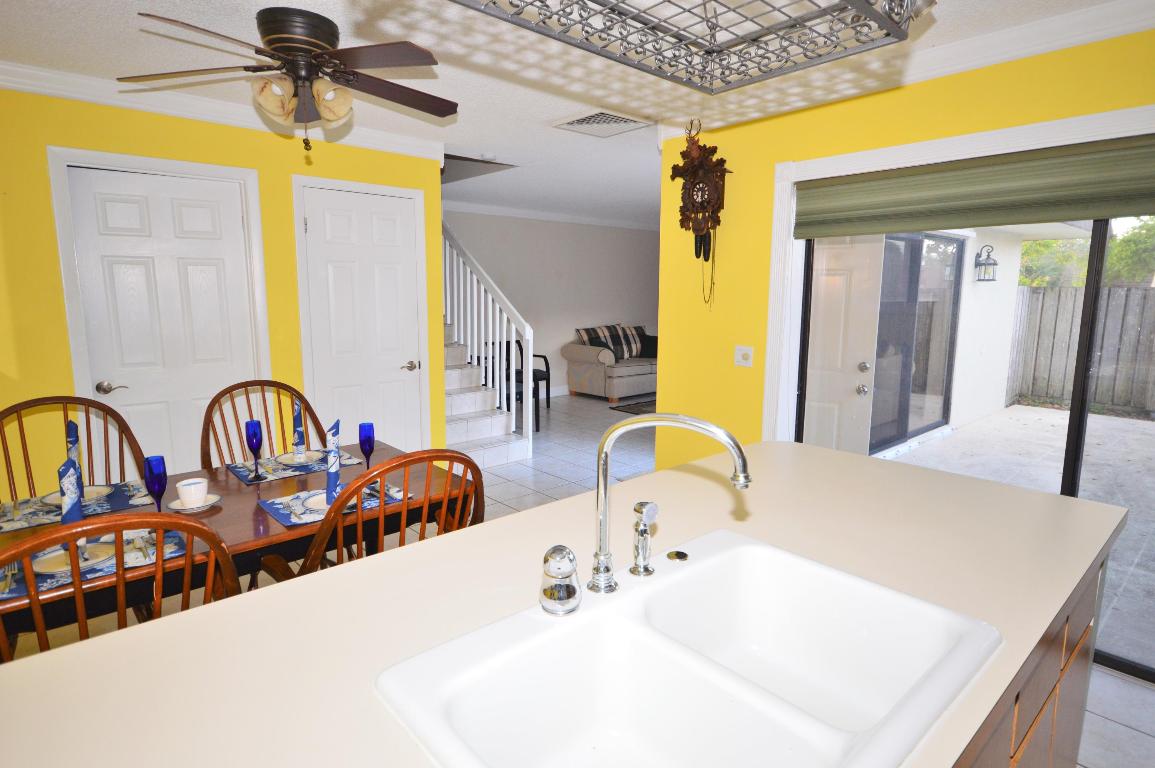 HERITAGE VILLAGE OF P B LAKES - Residential