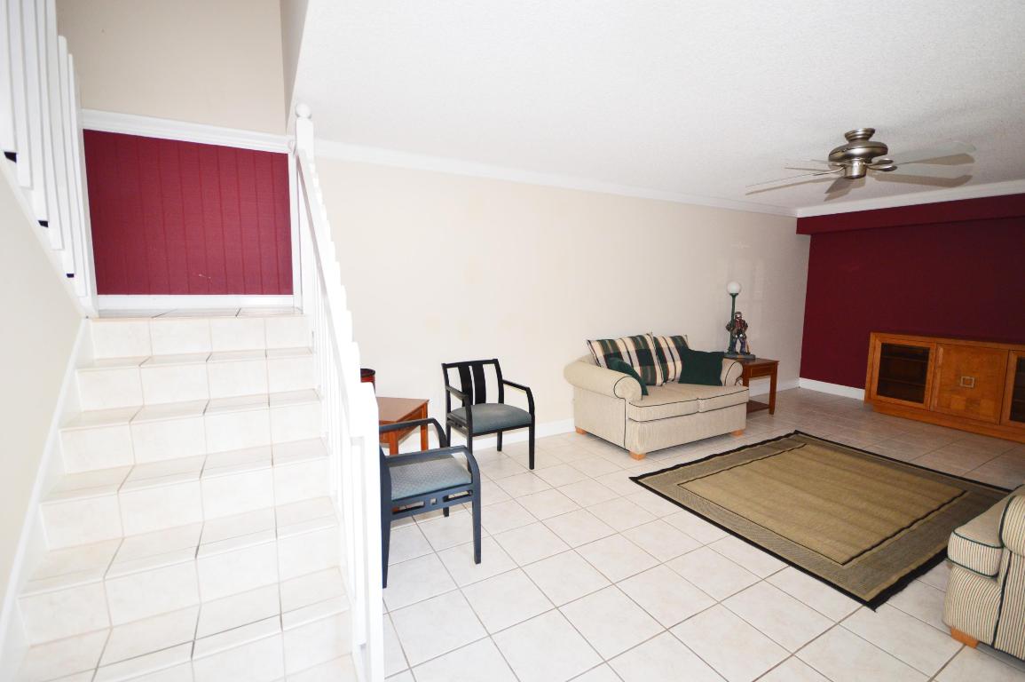 HERITAGE VILLAGE OF P B LAKES - Residential