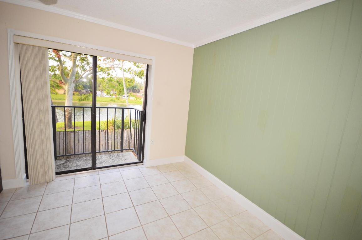 HERITAGE VILLAGE OF P B LAKES - Residential