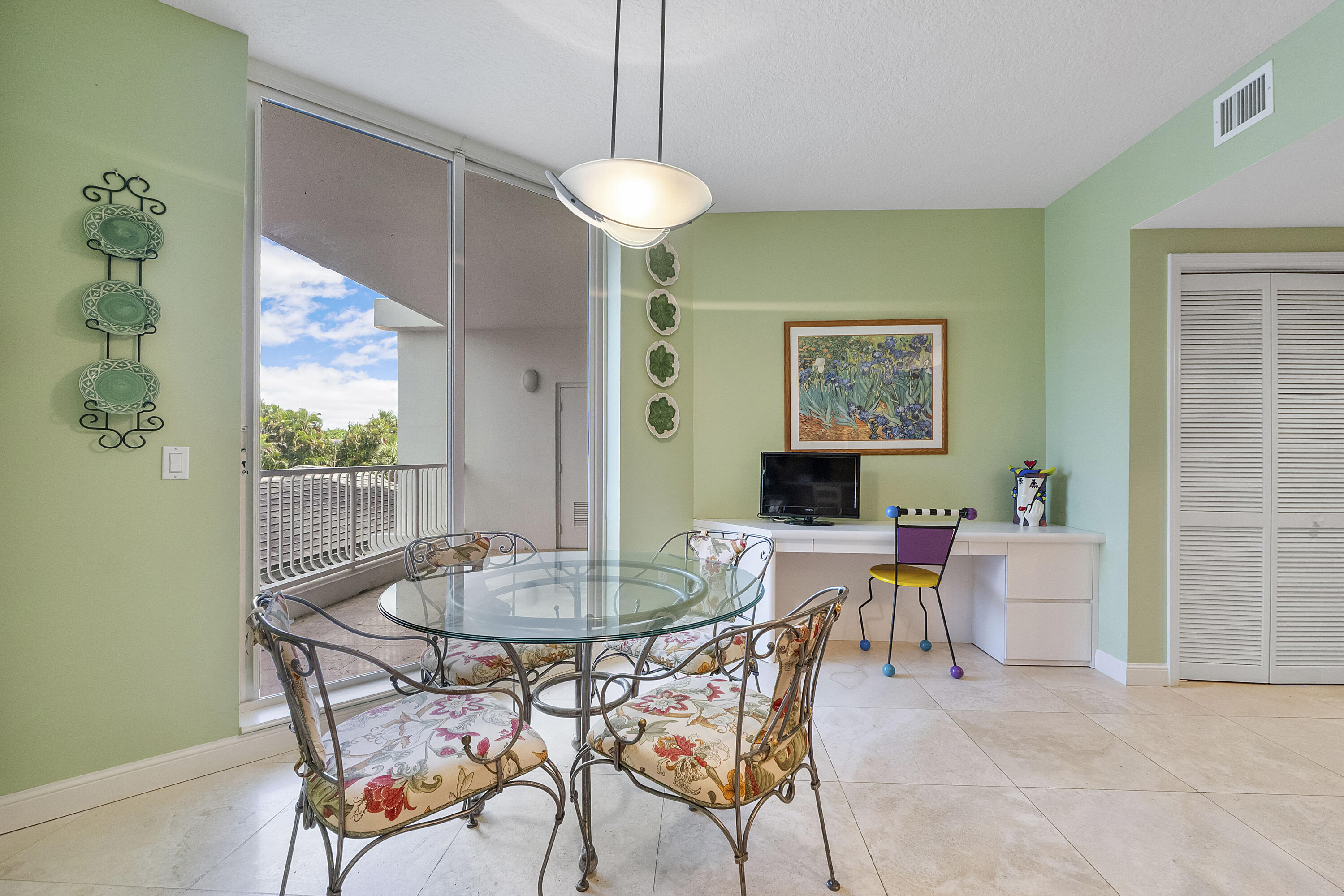 FAIRWAY POINT CONDO - Residential