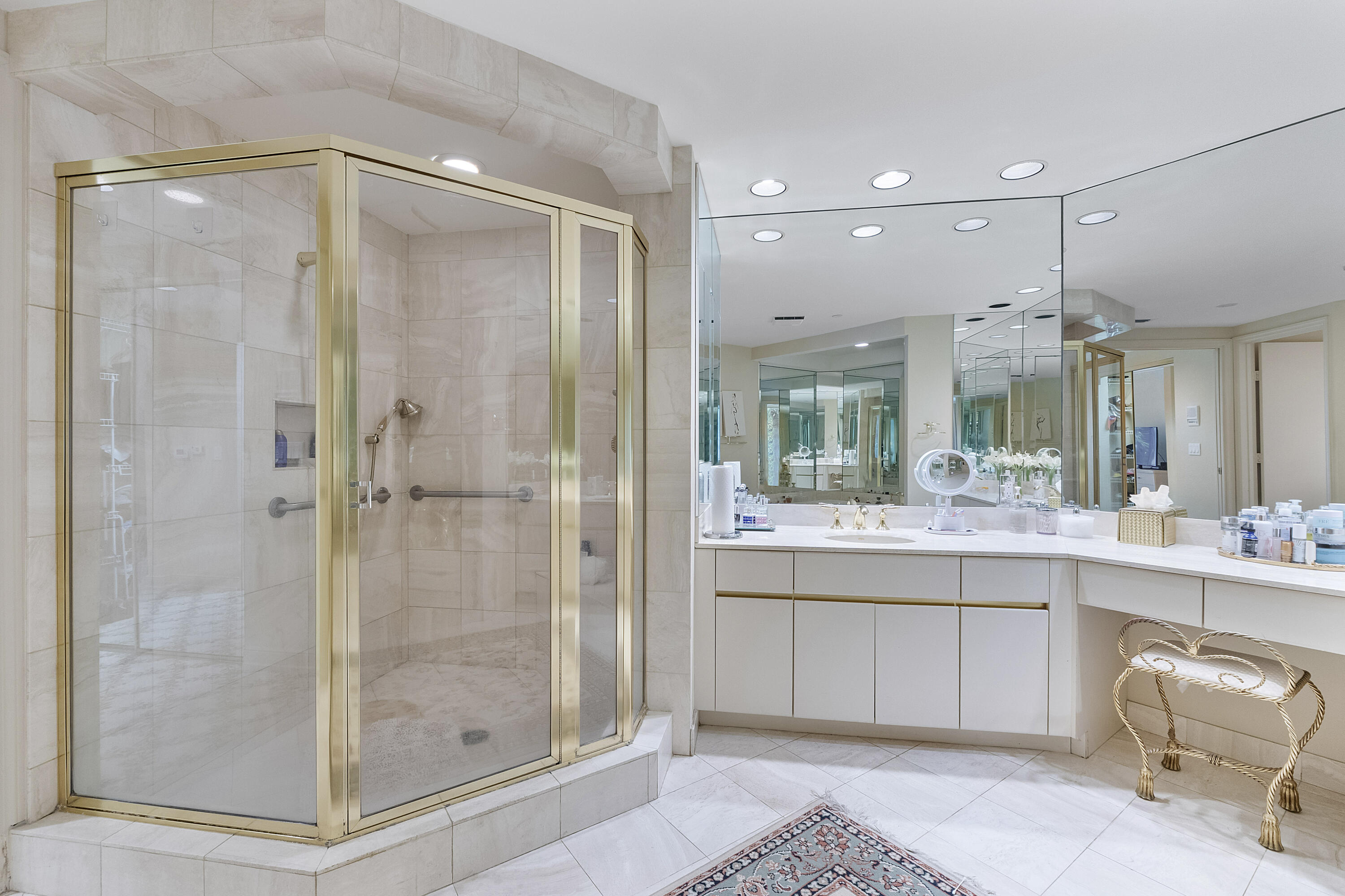 FAIRWAY POINT CONDO - Residential