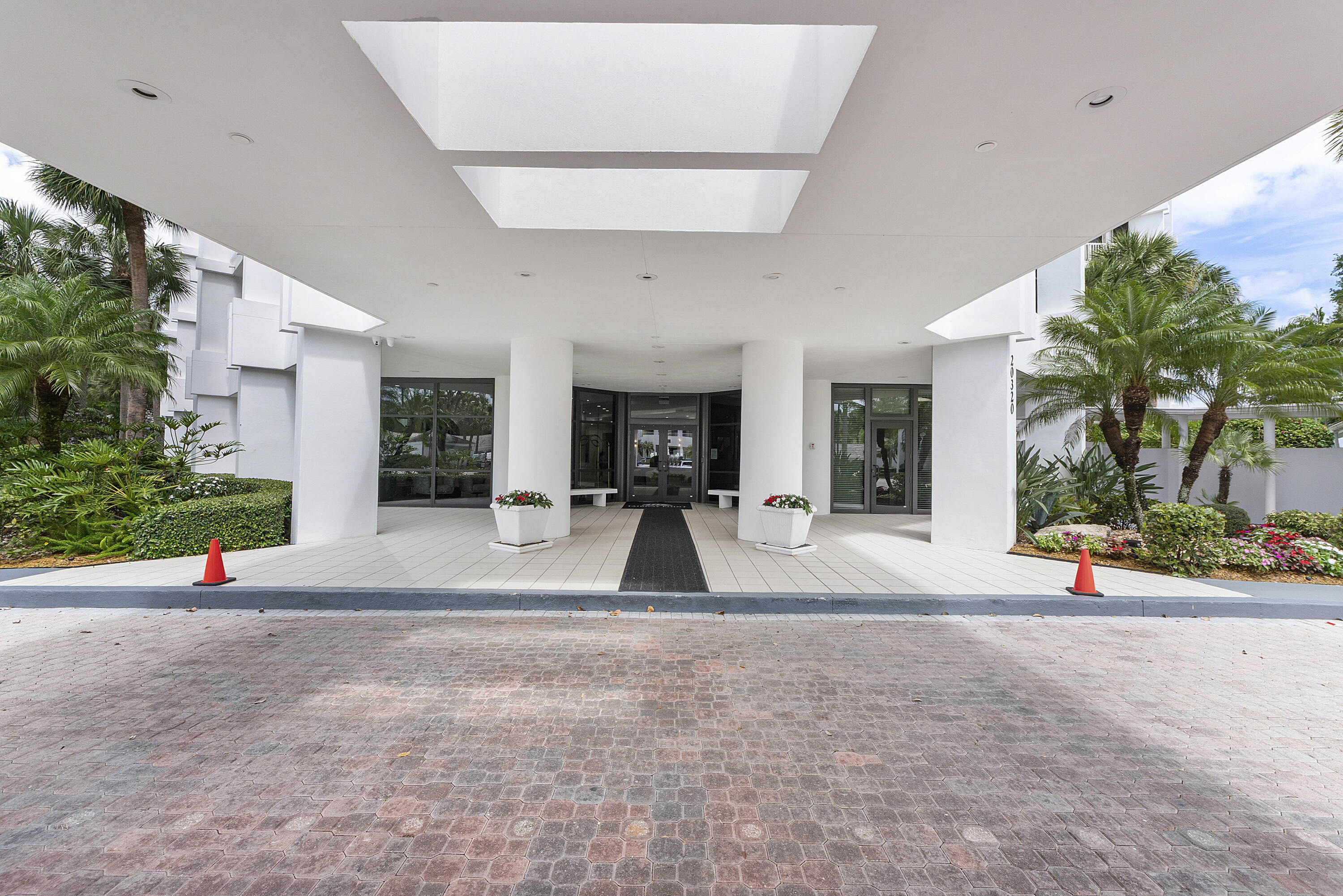 FAIRWAY POINT CONDO - Residential