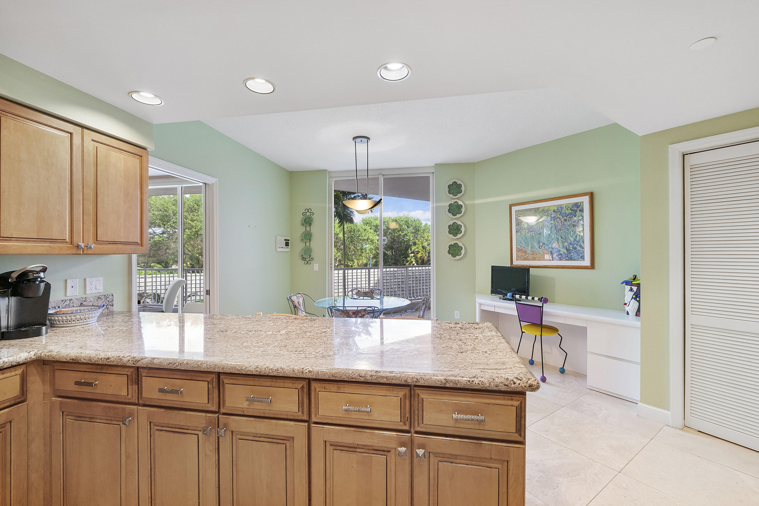 FAIRWAY POINT CONDO - Residential