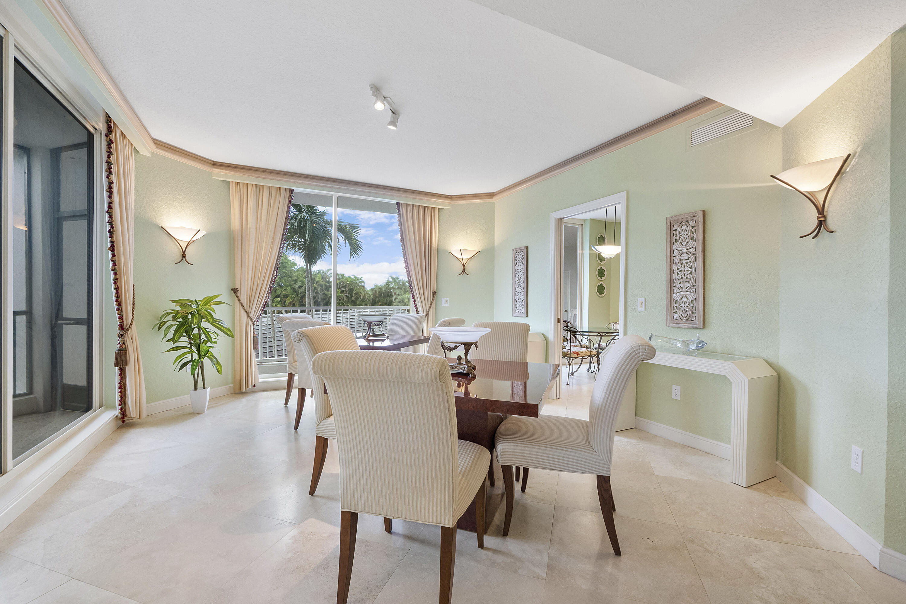 FAIRWAY POINT CONDO - Residential