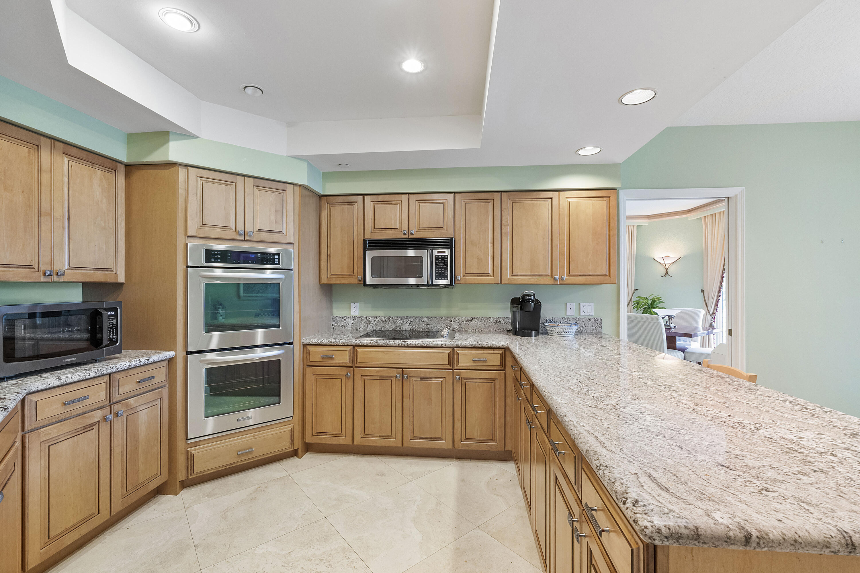 FAIRWAY POINT CONDO - Residential