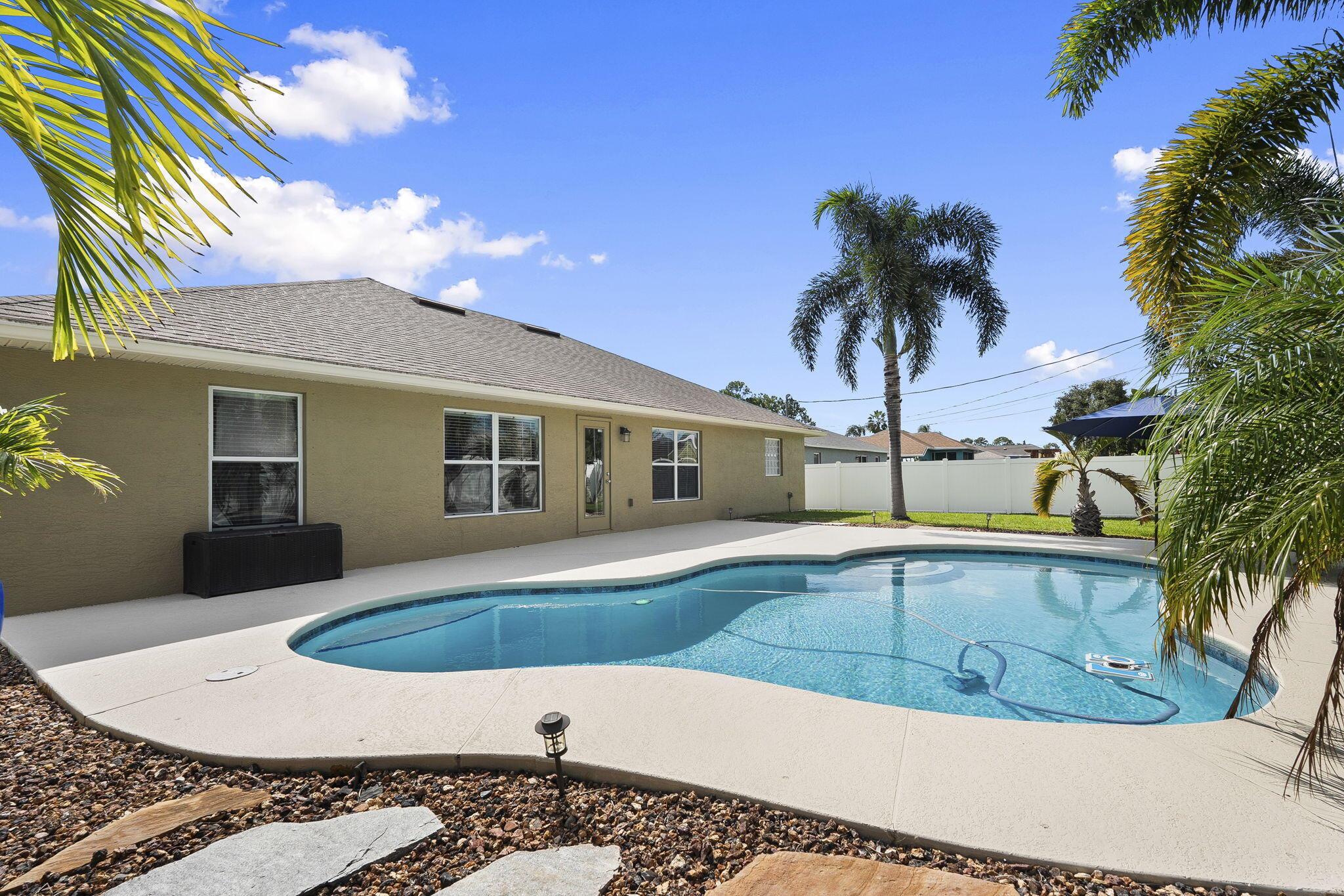 PORT ST LUCIE SECTION 16 - Residential