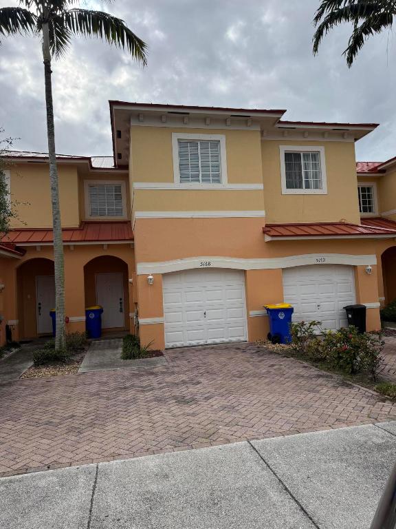 MARINER VILLAGE OF MARTIN COUNTY CONDO - Residential