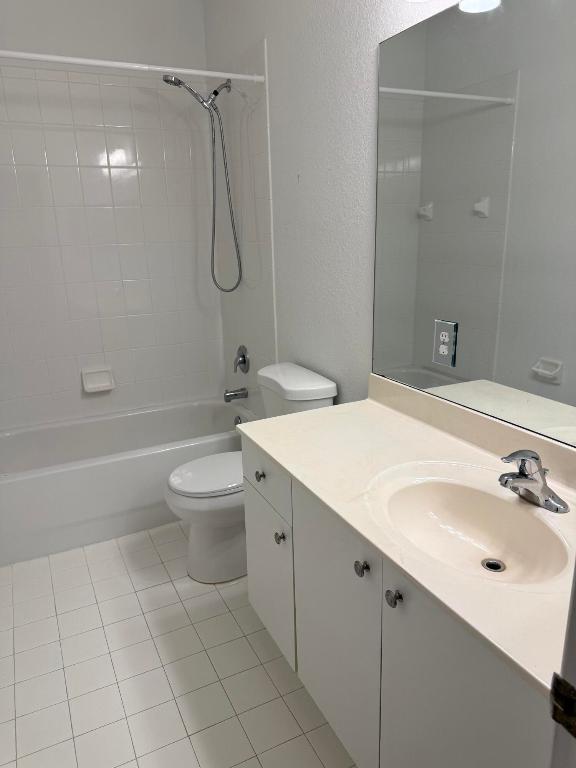 MARINER VILLAGE OF MARTIN COUNTY CONDO - Residential