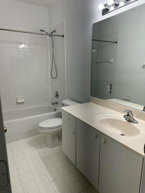 MARINER VILLAGE OF MARTIN COUNTY CONDO - Residential