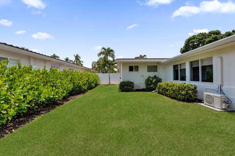Tiny photo for 1745 NE 36TH Street, Oakland Park, FL 33334 (MLS # B26053114)