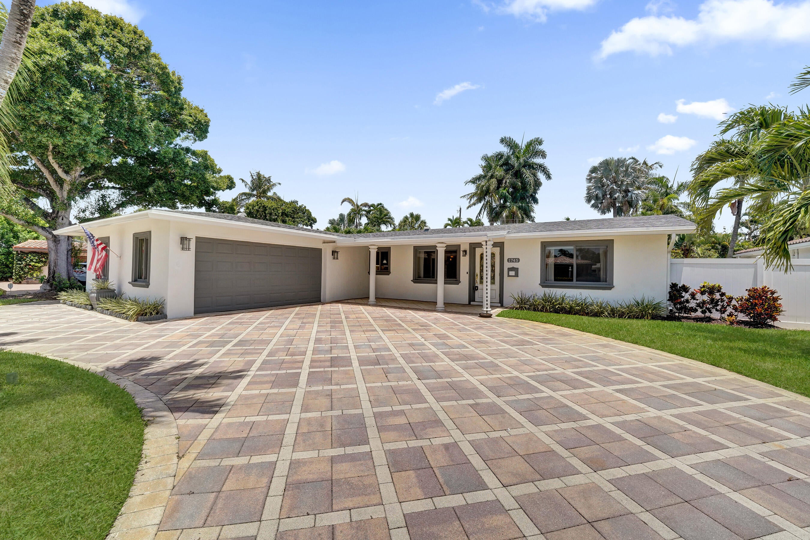 1745 NE 36TH Street, Oakland Park FL 33334