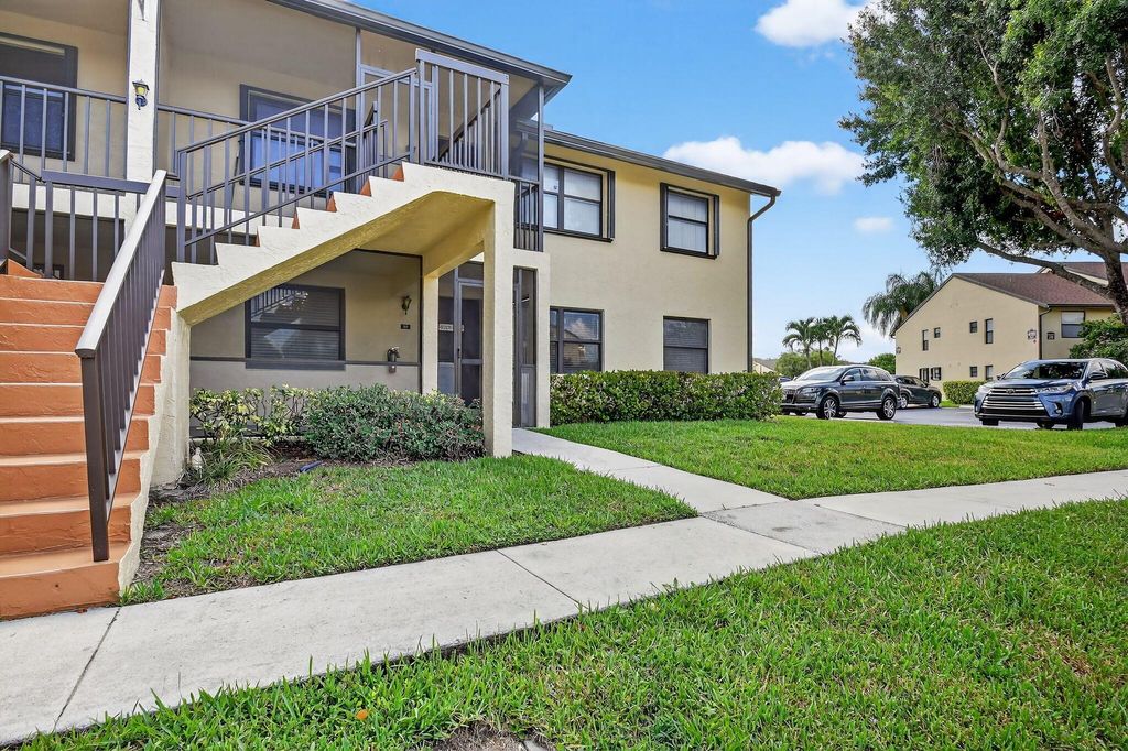 Photo of 4707 Lucerne Lakes Boulevard E #102, Lake Worth, FL 33467 (MLS # R11107964)