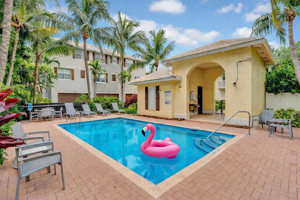Photo of 109 E Coda Circle, Delray Beach, FL 33444 (MLS # B26033243)