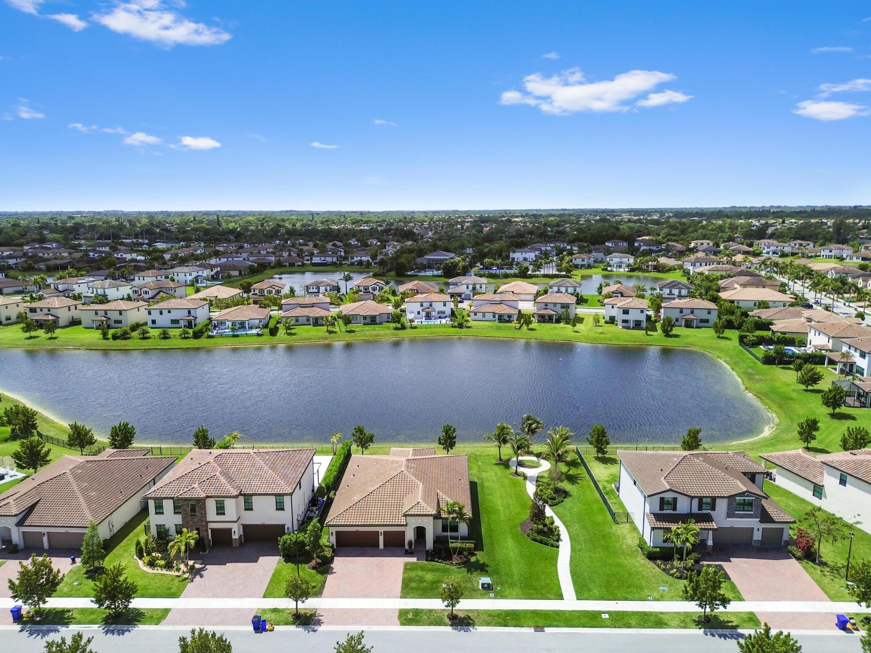 CRESTWOOD NORTH - Residential