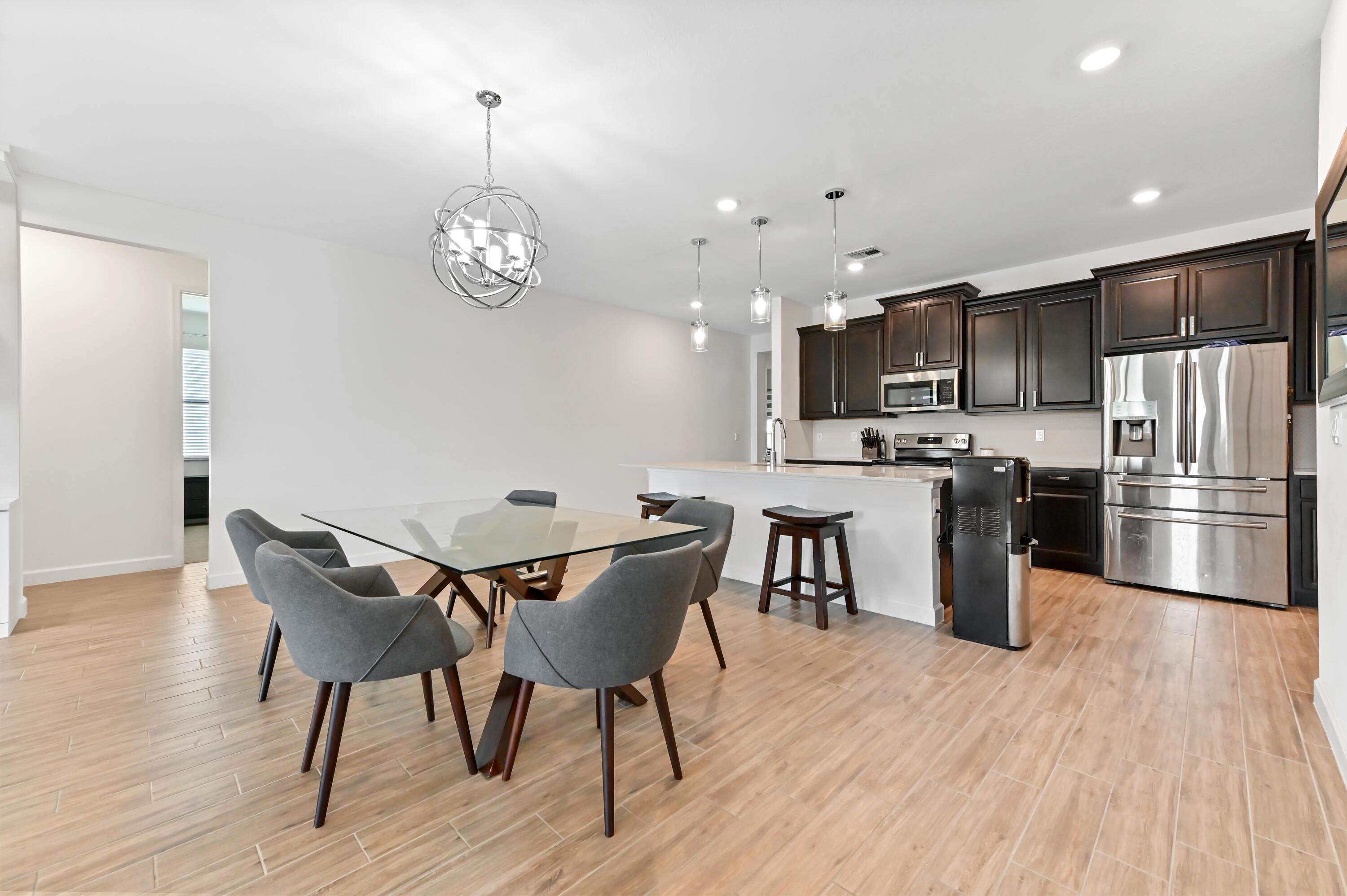 CRESTWOOD NORTH - Residential