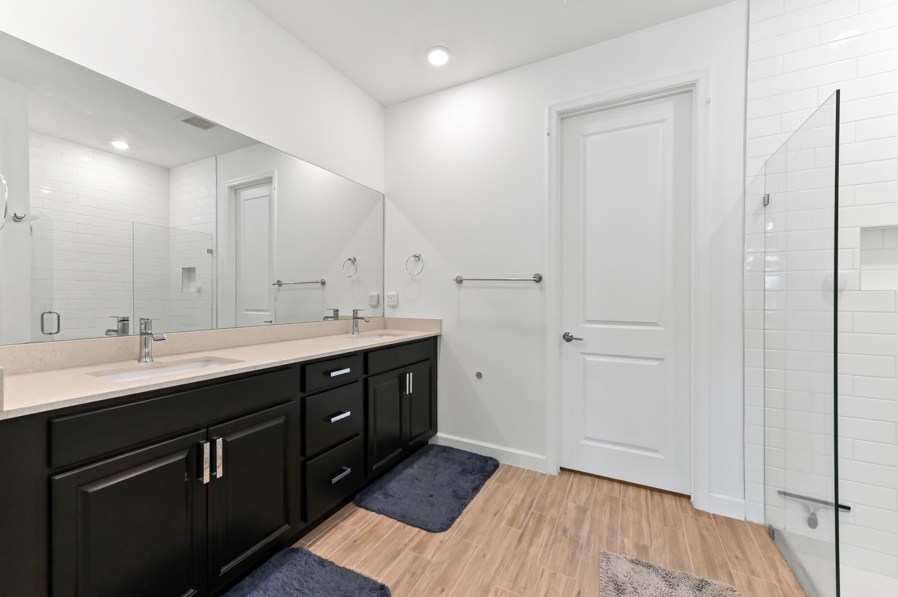 CRESTWOOD NORTH - Residential