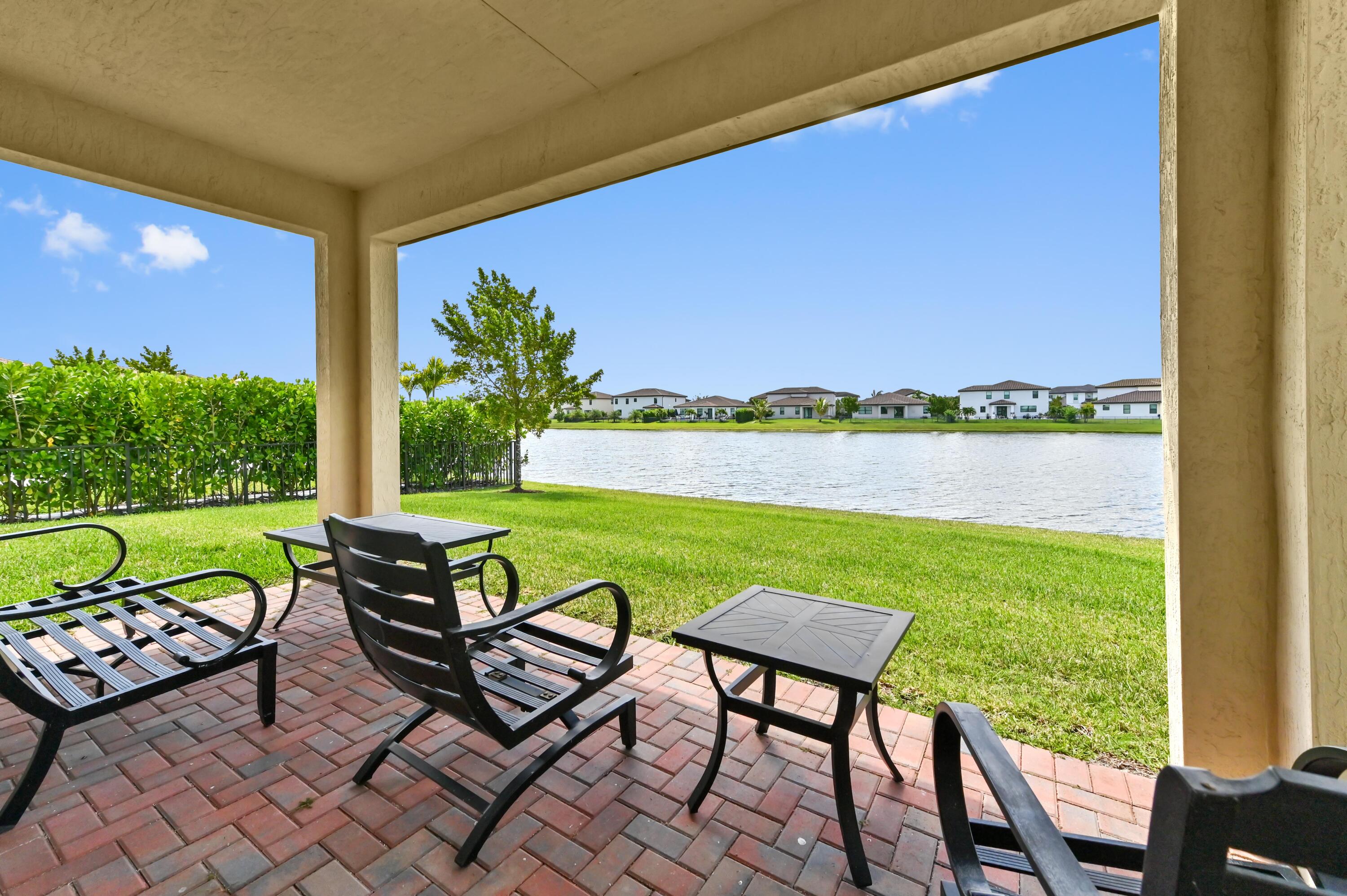 CRESTWOOD NORTH - Residential